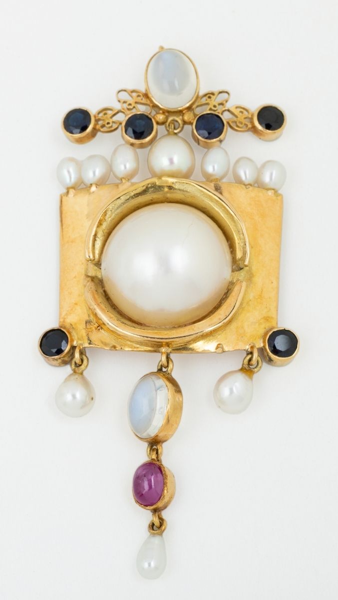 Null André LAMY*
Pendentif en or jaune 18k (750 millièmes) serti d'une très bell&hellip;