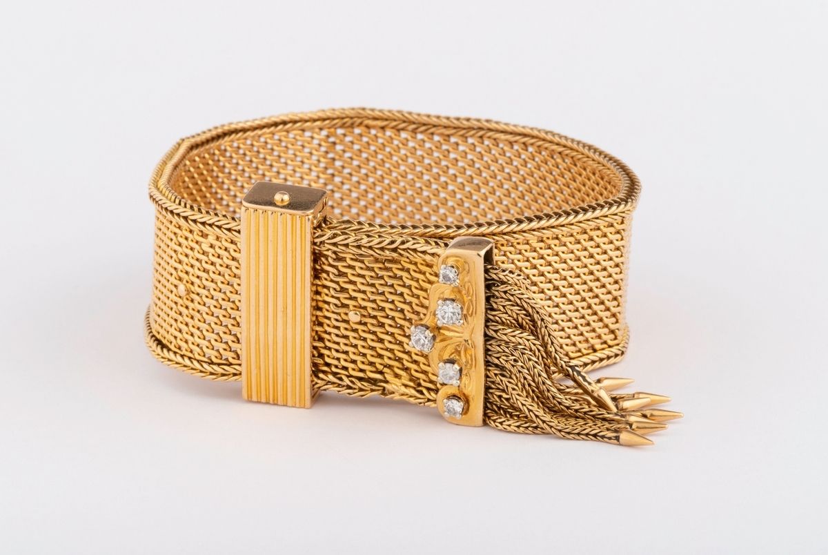 Null Geflochtenes Armband aus 18k Gelbgold (750 Tausendstel), verziert mit Frans&hellip;