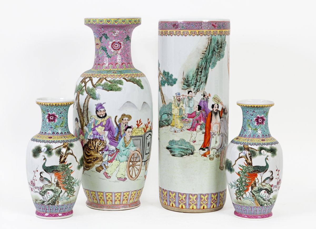 Null Chine, XIX-XXe siècle
Lot comprenant un grand vase rouleau, un vase et une &hellip;