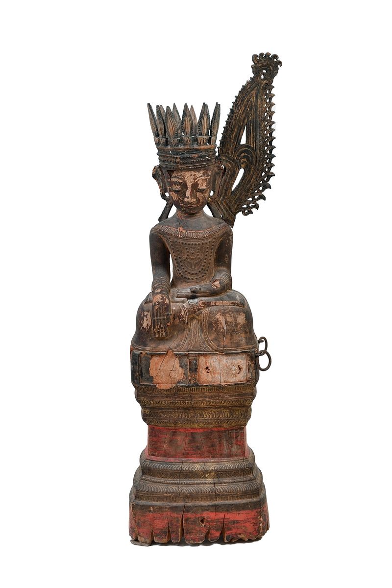 Null Birmanie, XVIIIe siècle
Grande statue de Bouddha en bois sculpté représenté&hellip;