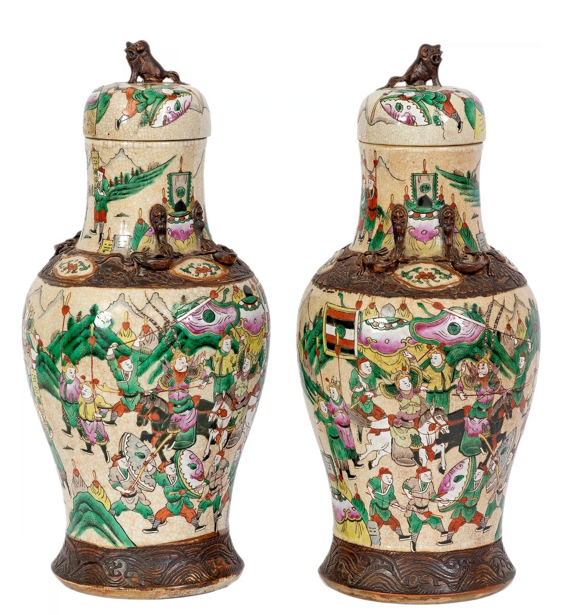 Null Chine, XIXe siècle
Paire de vases couverts en porcelaine de Nankin à décor &hellip;