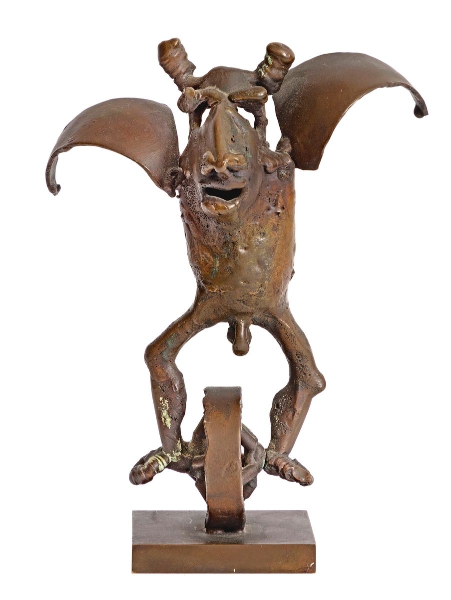 Null Jef CLAERHOUT (1937)
Créature fantastique
Bronze à patine mordorée
Signé so&hellip;