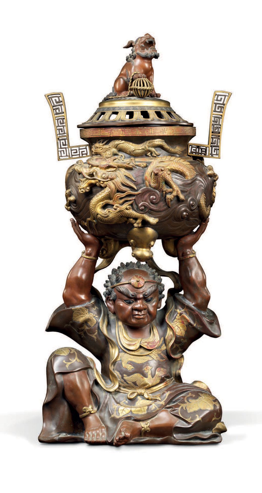 Null 
由佛教神灵支持的焚烧炉--PARFUM

日本，19世纪

錾刻、铜化和镀金的青铜器

H.73厘米，D. 36厘米

人物背面的汉字铭文



这&hellip;