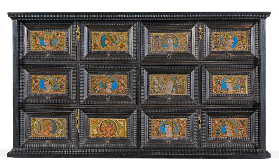 Attribué à VITTORIO BILLA dit V.B.L. 


带有十二个塞萨尔轮廓的特殊橱柜 那不勒斯，17世纪中期



黑檀木和白云石玻璃&hellip;