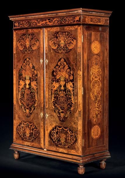 Null ARMOIRE «AUX RENOMMÉES»
Par Thomas Hache à Chambéry (1664 - 1747)
France, C&hellip;