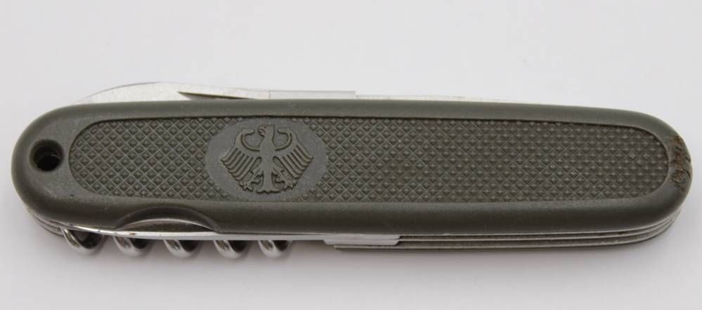 Null Couteau de poche de la Bundeswehr, traces d'utilisation, L-10,8cm.