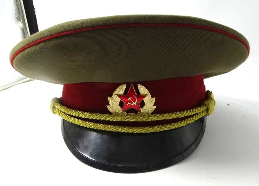 Null casquette d'officier russe, 1990