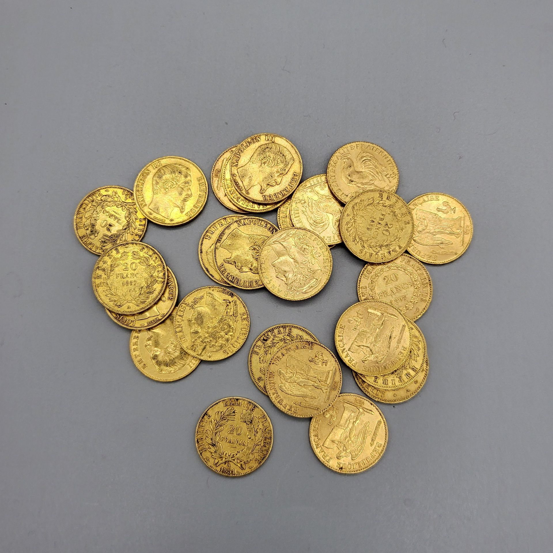Null Lot including:
- Three 20-franc gold coins, Ceres, dated 1851.
- Ten 20-fra&hellip;