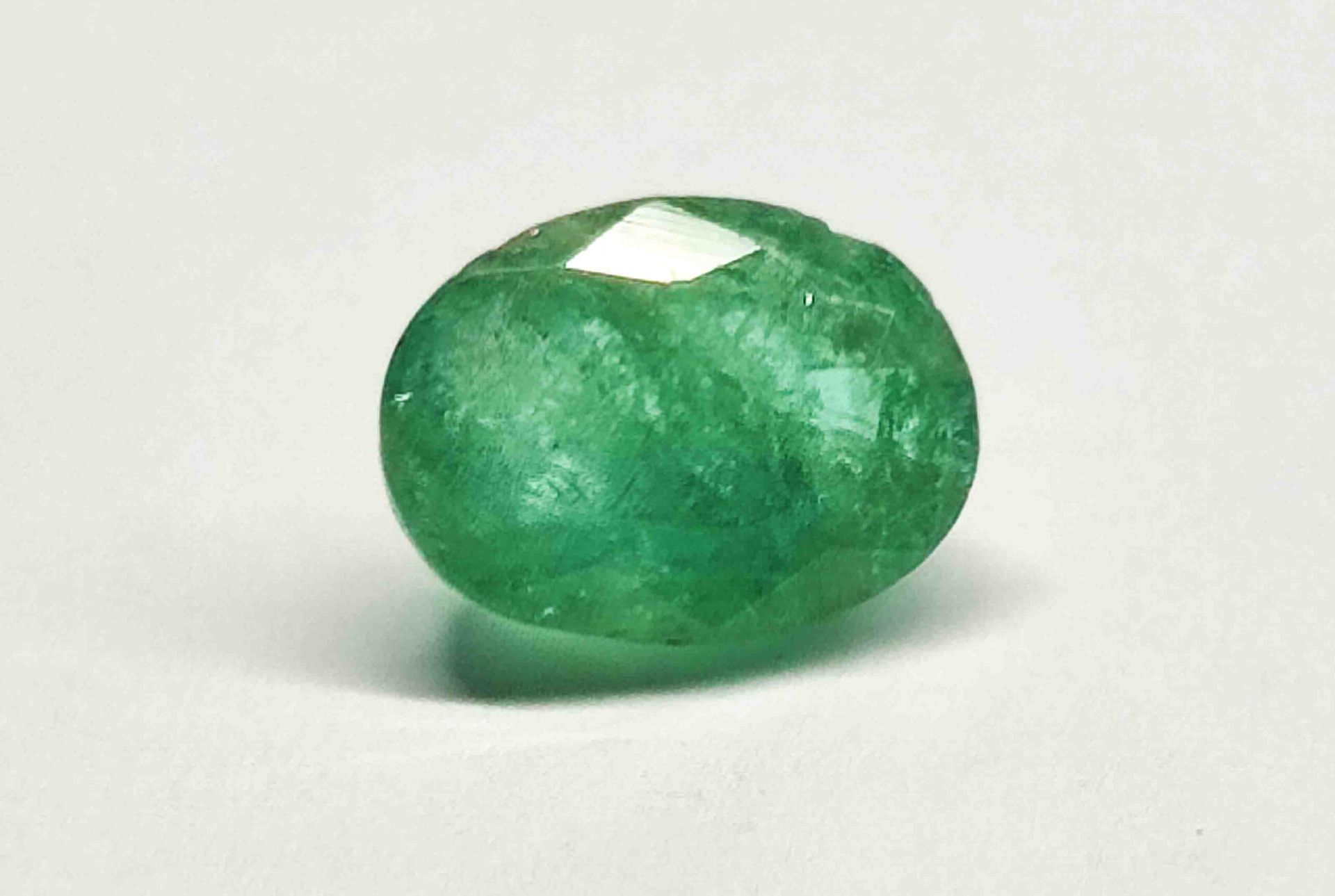 Null Pierre précieuse libre Emerald pierre naturelle dans une belle couleur émer&hellip;