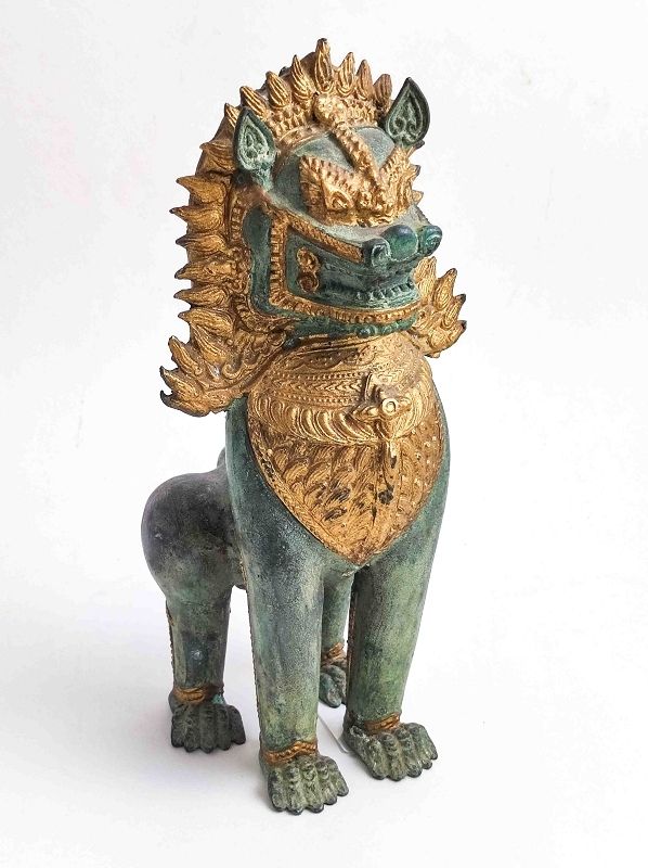 Null Lion gardien asiatique massif, bronze doré au feu, hauteur env. 29cm, large&hellip;