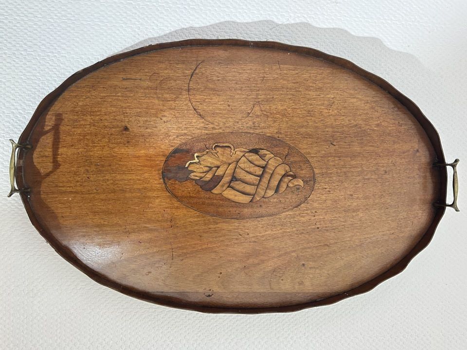 Null Grande vassoio ovale in legno con manici in ottone Dimensioni circa 69 × 44&hellip;