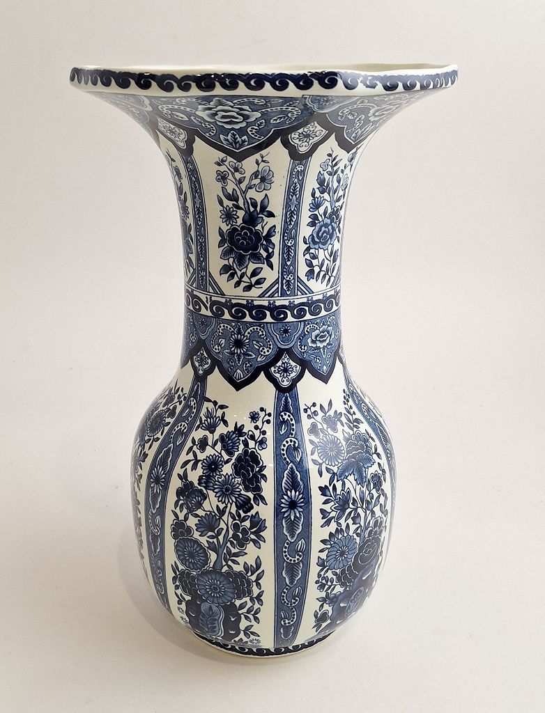 Null Grand vase Delft, hauteur env. 30,5cm, Ø dôme env. 17,5cm, Ø fond env. 11cm&hellip;