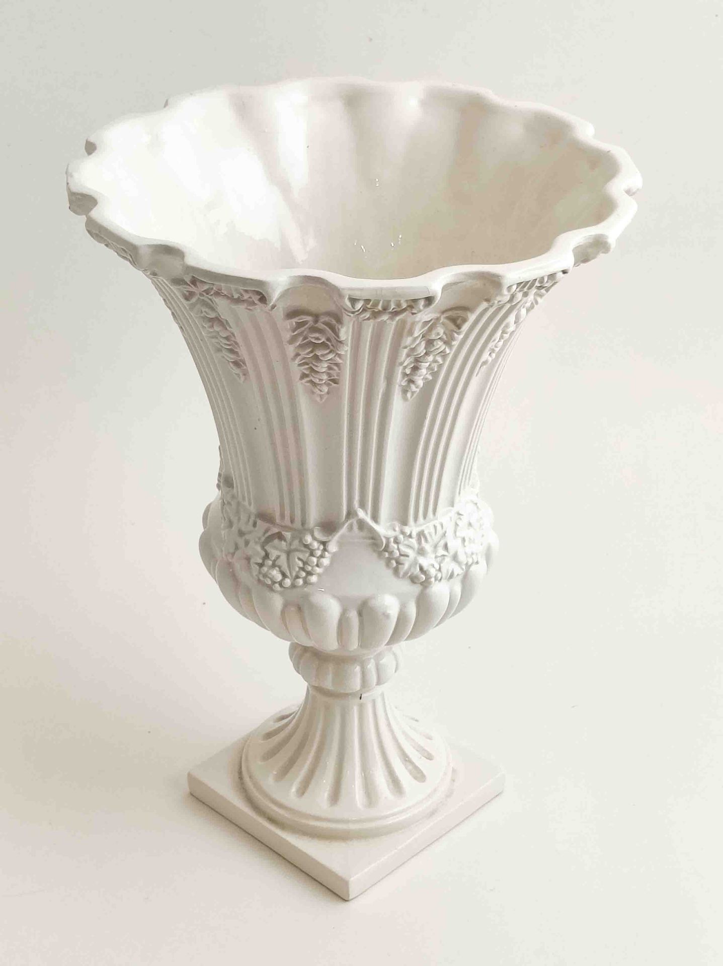 Null Grand vase amphore en céramique
 
N° interne A0170300006