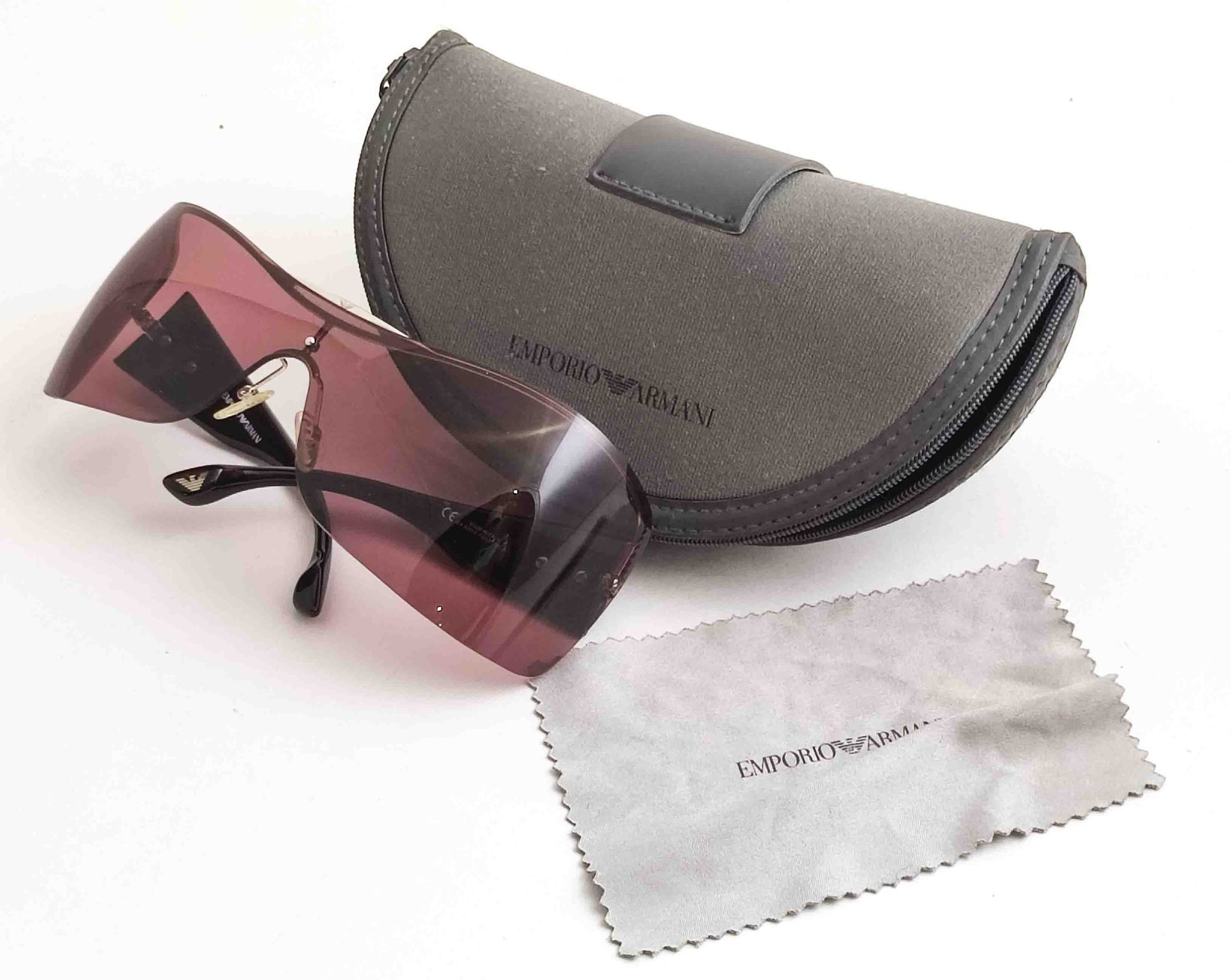 Null Emporio Armani sunglasses design glasses model no. 9218/S in original case,&hellip;