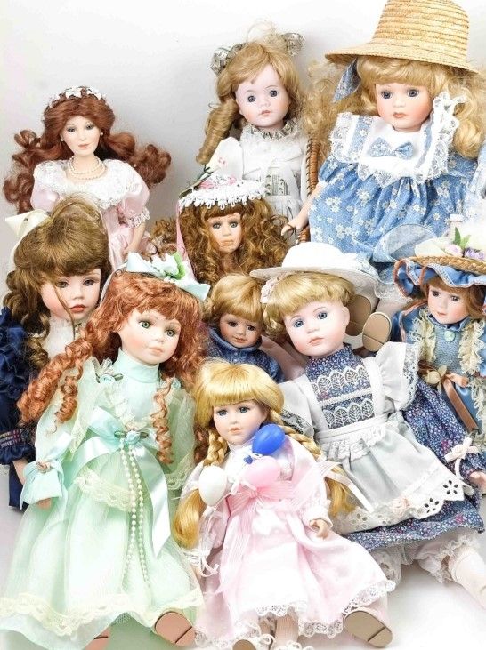 Null Lot de poupées de décoration, 11 pièces au total, de différents... Marques,&hellip;