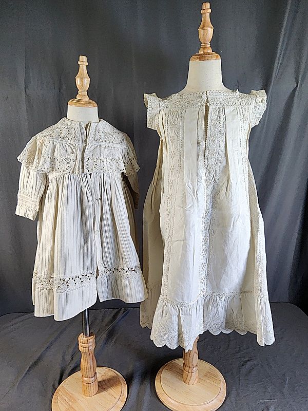 Null Manteau et chemise de nuit en coton pour fille, vers 1880
Manteau et chemis&hellip;