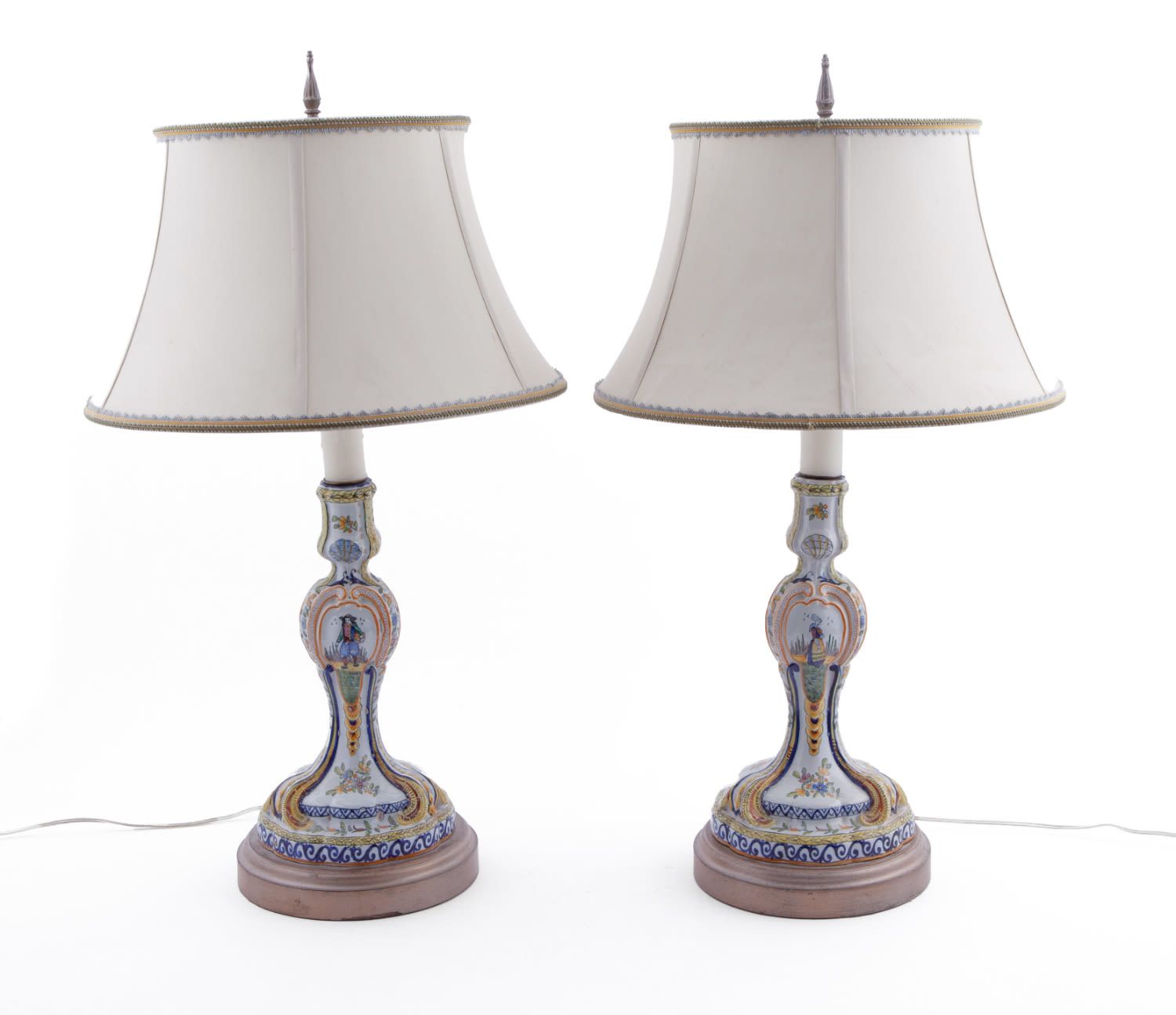 Pair of Quimper Electrified Lamps Deux pieds de lampe Quimper en faïence françai&hellip;