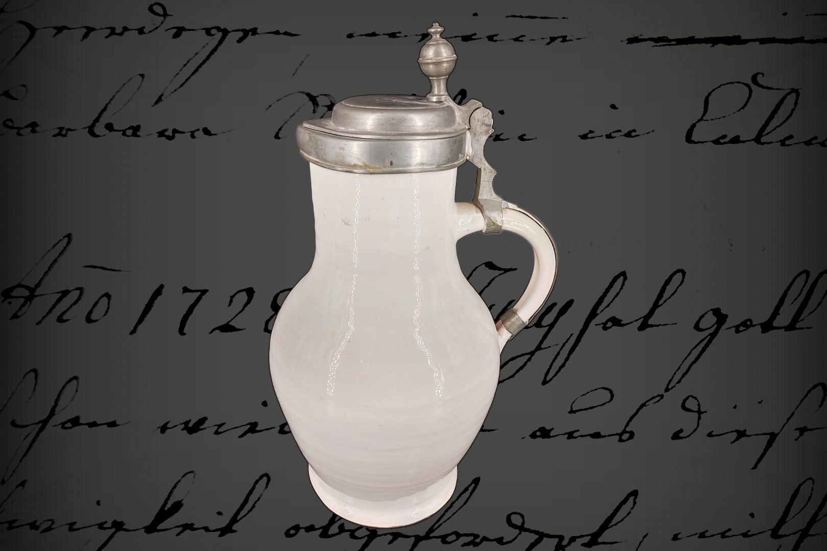 Null Pot à poire en faïence, avec couvercle en étain, vers 1800, marque peinte e&hellip;