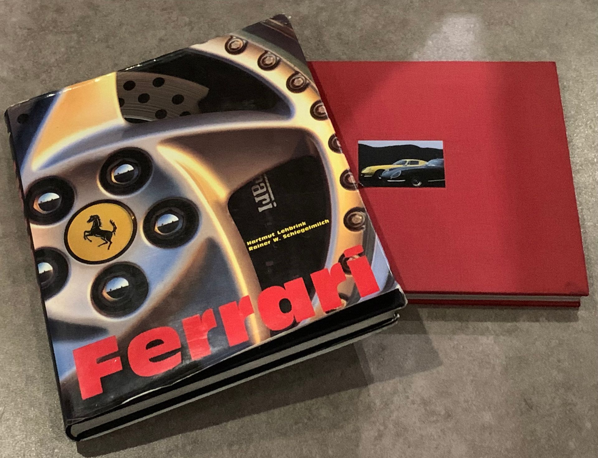 FERRARI FERRARI – Lot de deux livres : 
-	Fantastics Ferrari par Antoine Prunet &hellip;