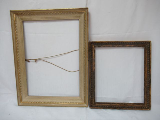 Null Set of two frames in natural wood and lacquered wood. 37 x 33 cm int and 44&hellip;