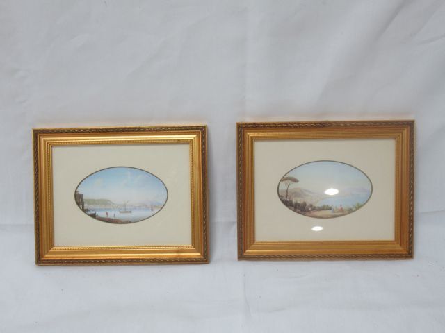 Null Pair of giltwood frames, containing colour reproductions of anumed landscap&hellip;