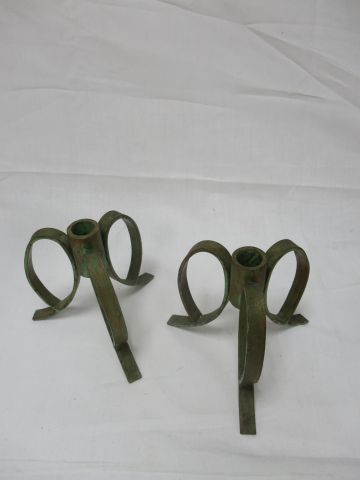 Null Pair of candlesticks in green lacquered metal, Circa 1950, H : 16 cm.