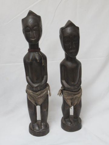 Null AFRIQUE ( BURKINA FASO) paire de sculptures baoulé en bois sculptées figura&hellip;