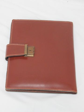 Null LANCEL Brown leather briefcase. 23 x 20 cm (wear, trace of pen)