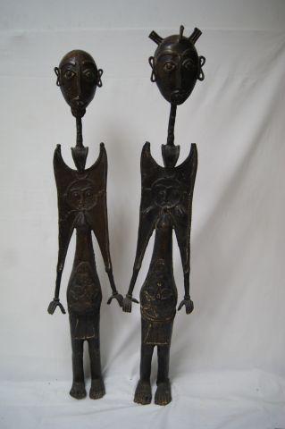 Null AFRICA Pareja de sujetos de bronce. Altura: 83 cm