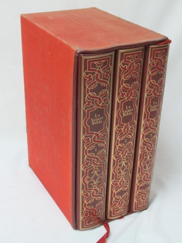 Null "La Sainte Bible" Lidis, 1973. 3 volúmenes en estuche. (rastros de humedad)