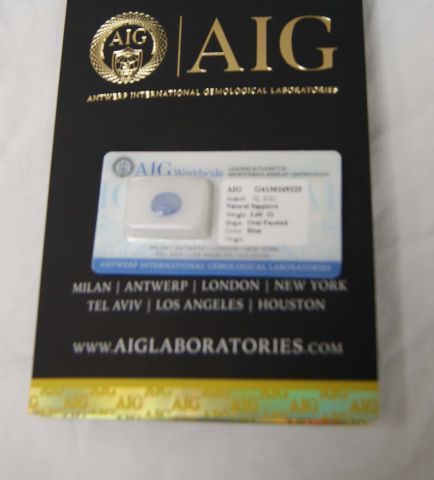 Null Blue sapphire. Weight: 2.63 carats. With its certificate (AIG Milan)