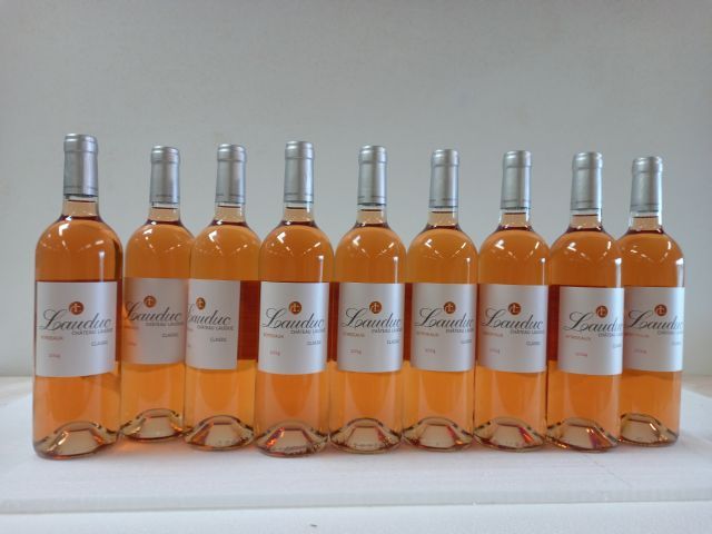 Null 9瓶Lauduc酒庄的酒。波尔多，2014年。桃红葡萄酒。乐之城。格兰多酒庄（Vignobles Grandeau