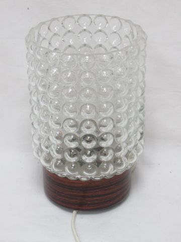 Null Lampe en résine et verre moulé. Circa 1970. Haut.: 16 cm