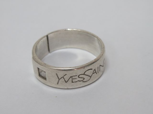 Null YSL Ring for man in silver. Weight : 5,05 g