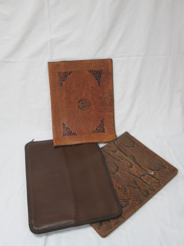 Null Set of two leather desk pads. A leatherette pouch is attached. 39 cm (some &hellip;