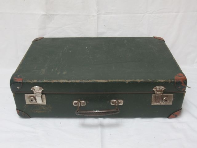 Null Cardboard and metal suitcase. Circa 1960. Length: 54 cm