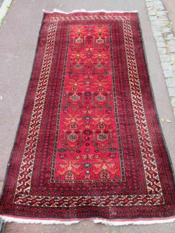 Null 伊朗Belouch羊毛地毯，有风格化的植物和几何图案，250cmx120cm
