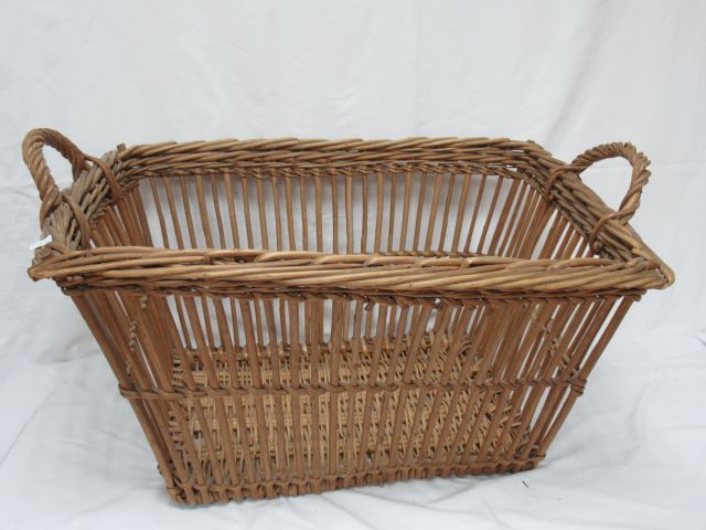 Null Wicker laundry basket. 34 x 60 x 43 cm