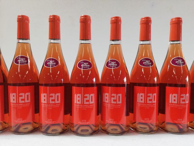 Null 12 botellas de Rosé Chateaumeillant. 2013. Vino AOC del Centre Val de Loire