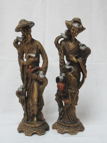 Null CHINE Paire de sculptures en résine polychrome, figurant un couple de digni&hellip;