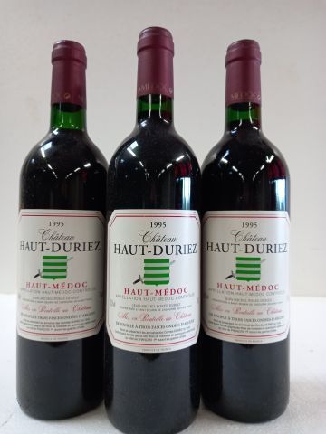 Null 3 bouteilles de Château Haut Duriez. 1995. Haut Médoc. La Cuvée à Trois Fas&hellip;