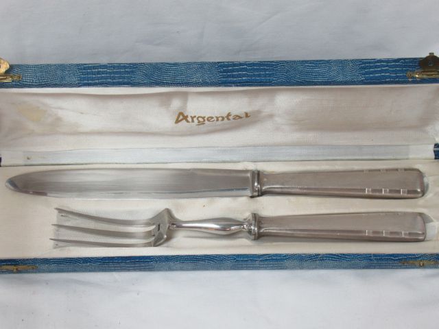 Null Silver plated cutlery. Art deco model. In their case.