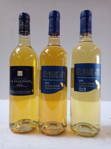 Null Lot de 3 bouteilles : 

2 Muscat de Rivesaltes. Liquoreux 2015. 15,5% vol

&hellip;