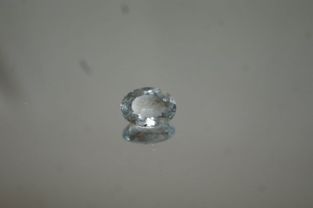 Null Aquamarine, oval. 6.22 carats. With its certificate.