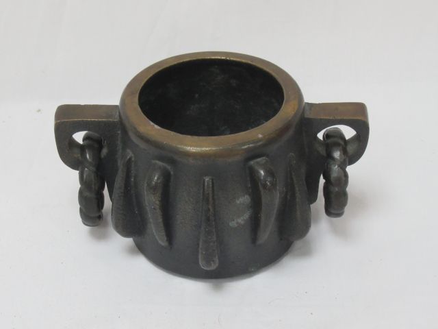 Null ORIENT (?) Bronze mortar. 8 x 8 cm