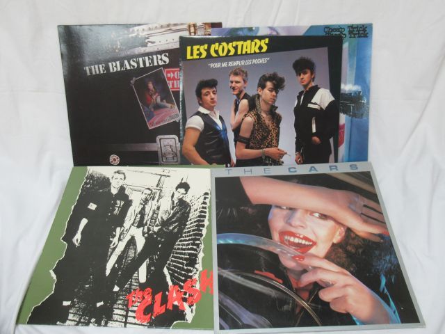 Null Set mit 5 LPs: The Blasters, Cheap Trick, The Costars, The Clash, The Cars