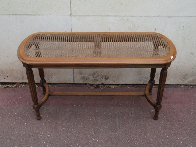 Null Sitzbank "Bettende" aus Naturholz, Sitzfläche mit Schilfrohr. Stil Louis XV&hellip;