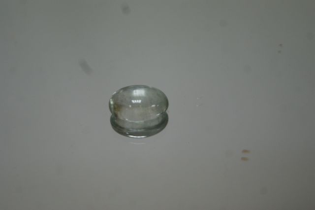 Null Aquamarine, cabochon. 3.11 carats. With its certificate.