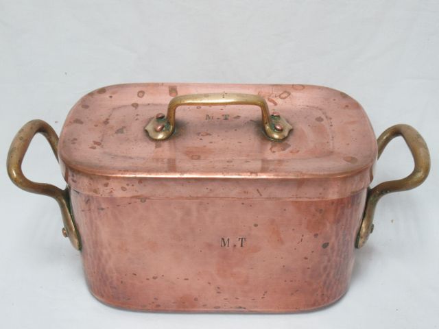 Null Daubière in tinned copper, numbered MT, 14 x 23 x 14 cm.