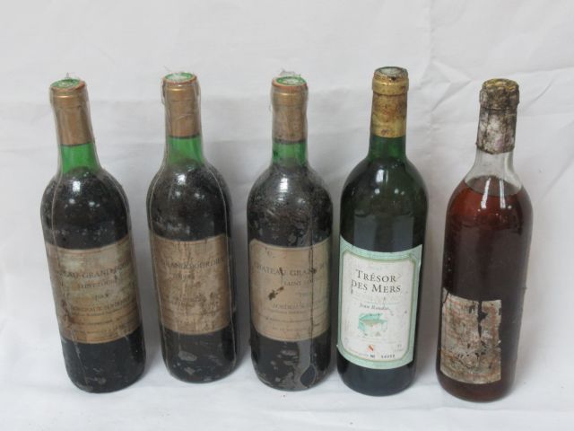 Null Lotto di 5 bottiglie: 3 di Bordereaux, Château Grand Bourdieu 1985, 1 botti&hellip;